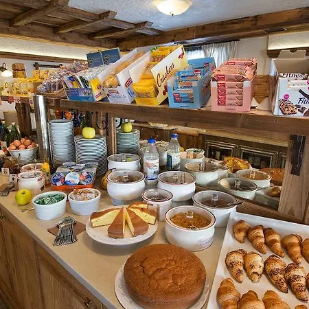 Ξενοδοχείο Crosal 3*