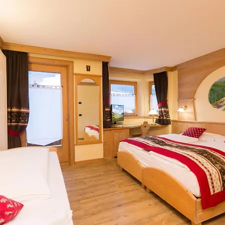 Hotel Crosal 3*