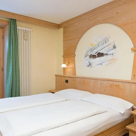 Hotel Crosal
